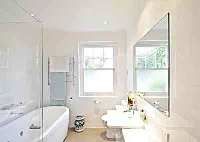 Leigh Woollatt Interior Design – Bathroom Designs