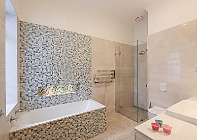 Leigh Woollatt Interior Design – Bathroom Designs