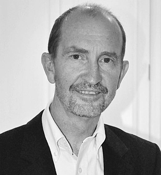 Leigh Woollatt - Adelaide based Interior Designer Adelaide based Leigh Woollatt has over 30 years extensive experience as an Interior Designer